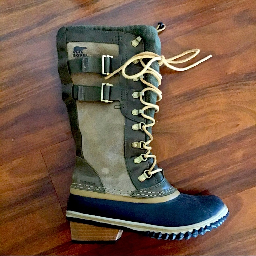 Sorel Women’s Conquest Carly II Tall Waterproof Lace-up Insulated Boots, Sz 7.5